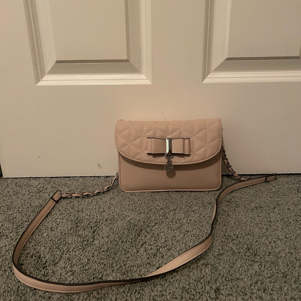 Tan Jessica Simpson Shoulder Purse!